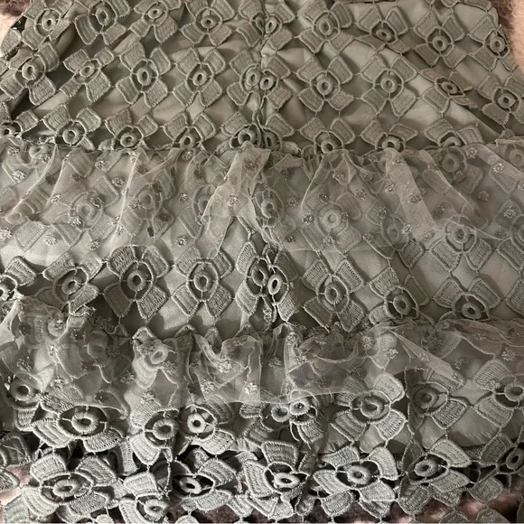 Romeo & Juliet Couture Dress Sage size L Women - Picture 12 of 15